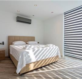 4 Bedroom Villa with Infinity Pool in Kalkan, Sleeps 8